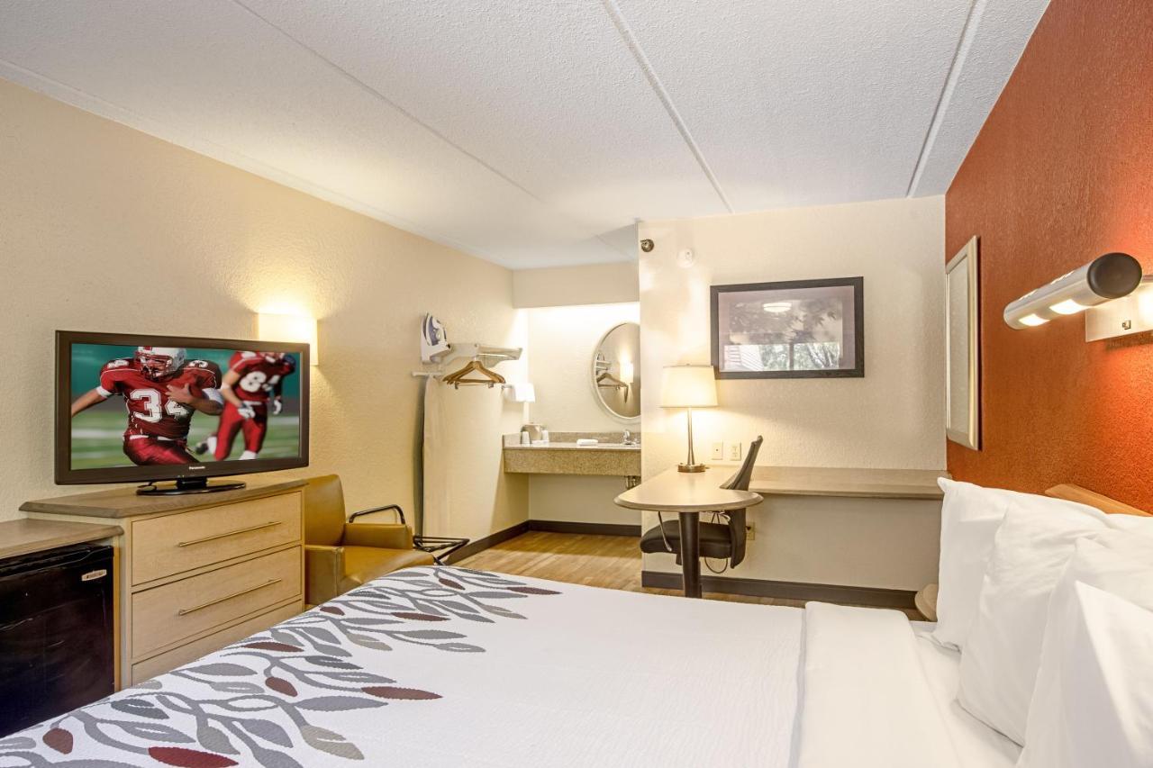 Red Roof Inn Milford - New Haven Εξωτερικό φωτογραφία
