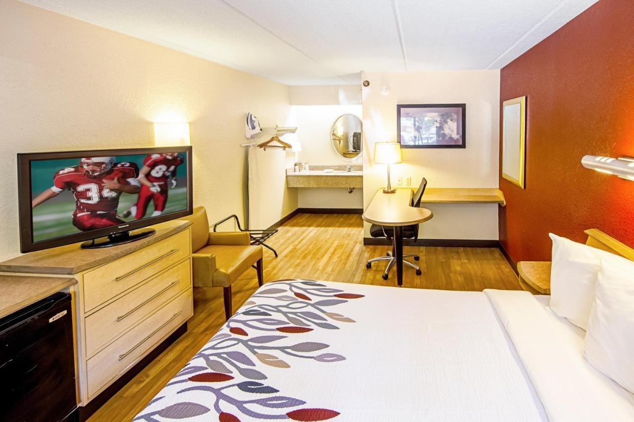 Red Roof Inn Milford - New Haven Εξωτερικό φωτογραφία