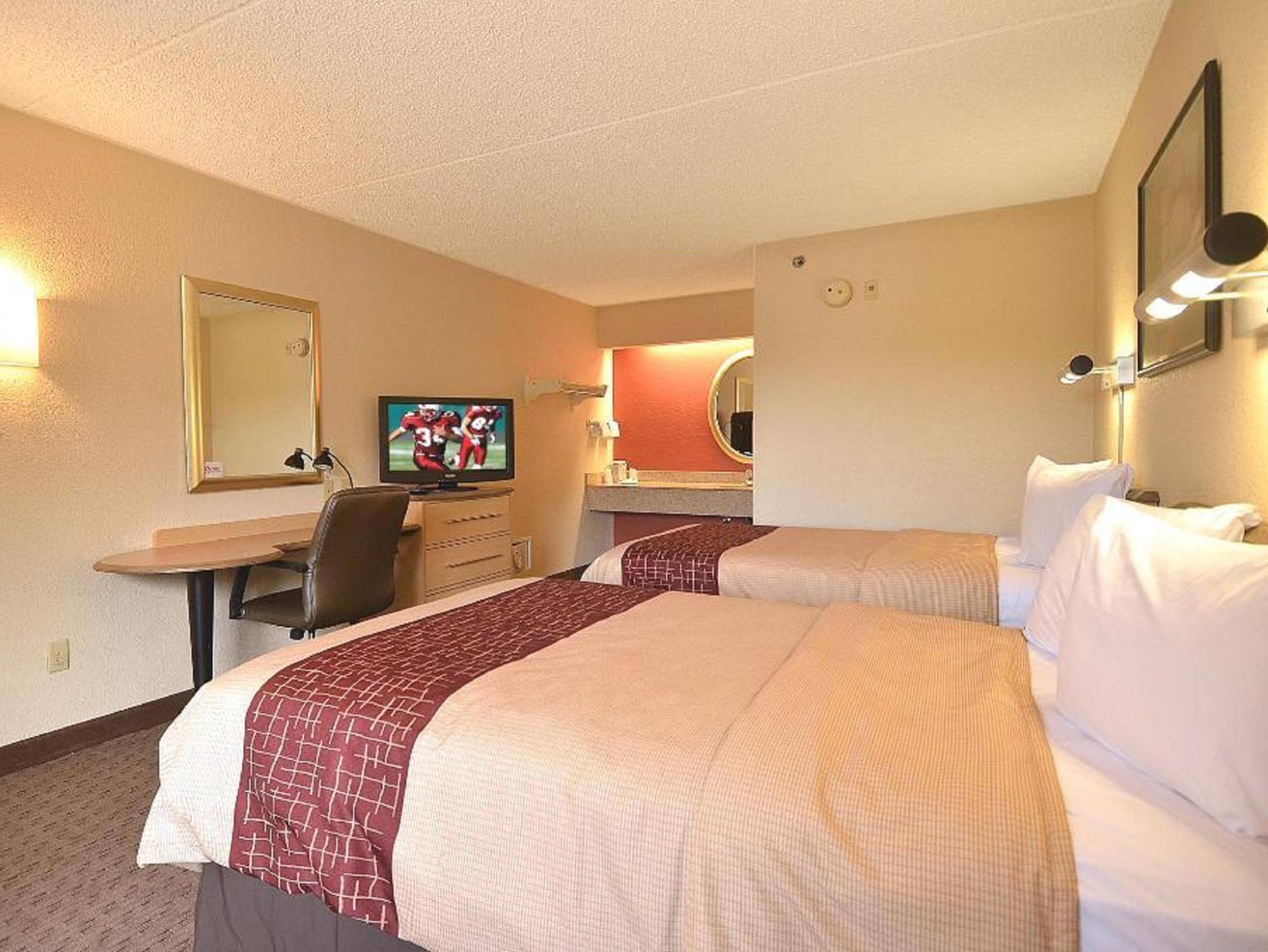 Red Roof Inn Milford - New Haven Εξωτερικό φωτογραφία