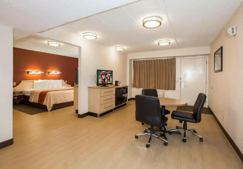 Red Roof Inn Milford - New Haven Εξωτερικό φωτογραφία